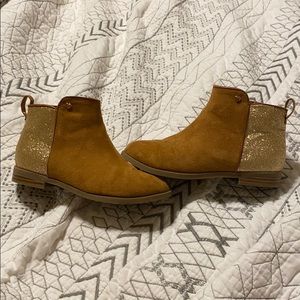 Girl’s Booties